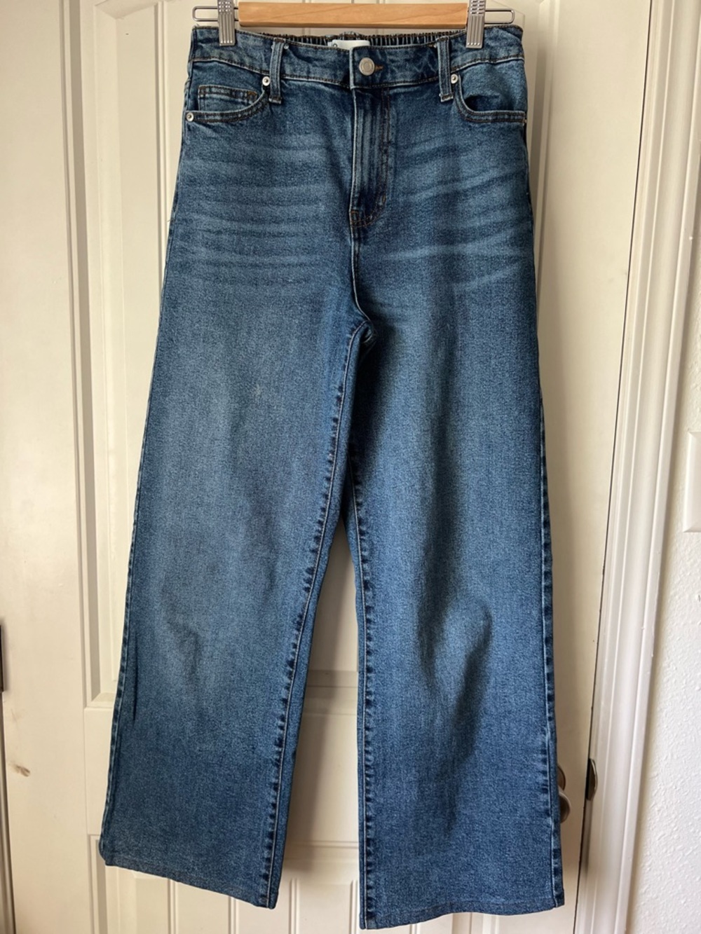 No Boundaries Women’s Wide-Leg Blue Denim Jeans